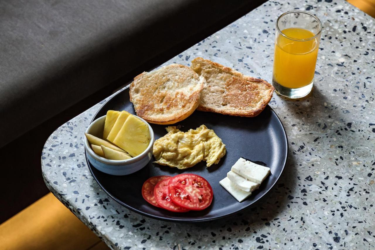 Black Llama Hostel Lima Dış mekan fotoğraf